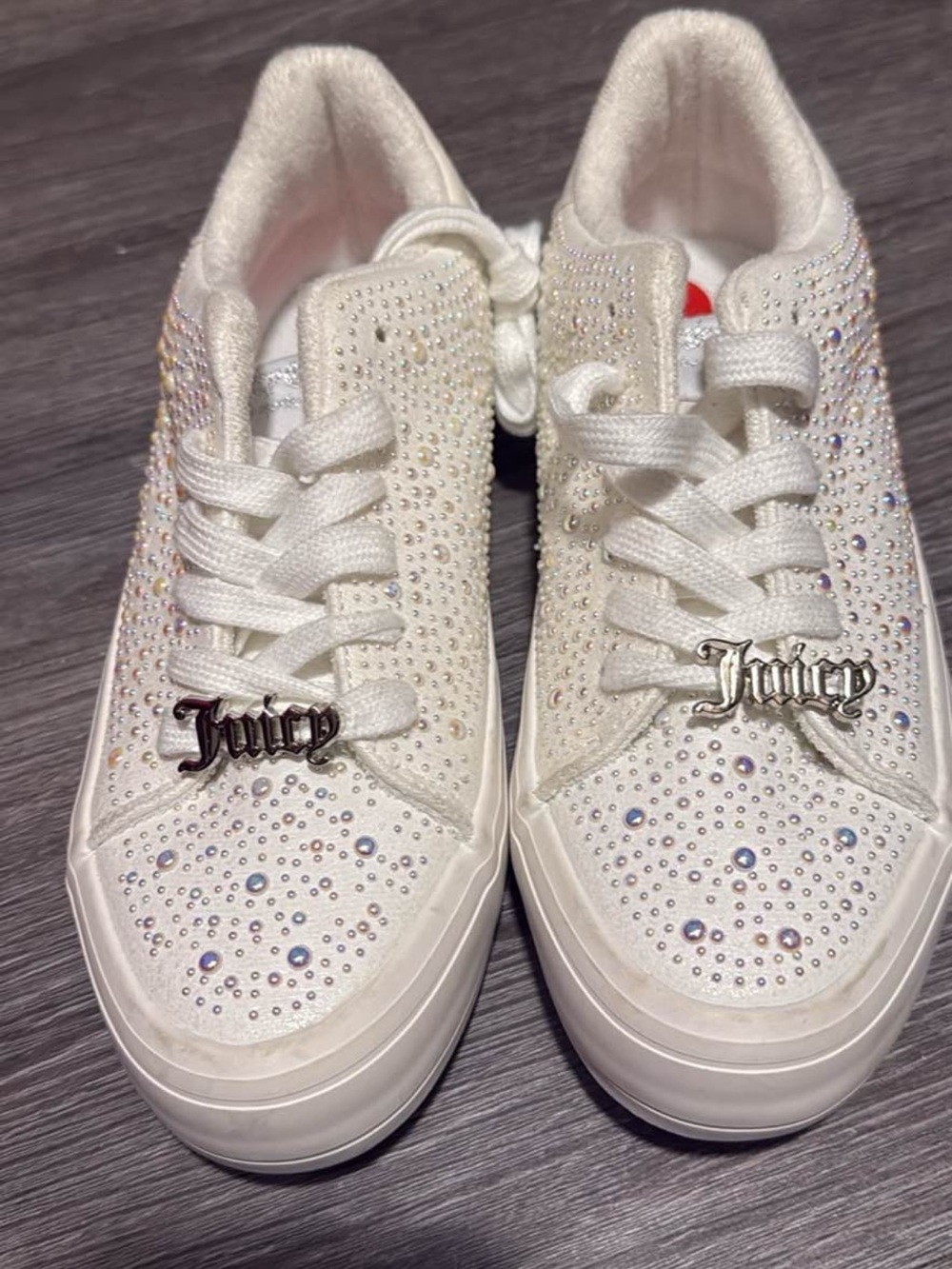 Juicy Couture White Rhinestone Detail Low-Top Sneakers